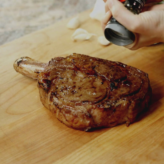 Bone-In Tomahawk Ribeye – 2 × 32oz (4 lb)